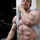 musclegodbrendan from onlyfans
