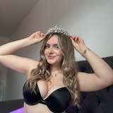 queenlenii from onlyfans